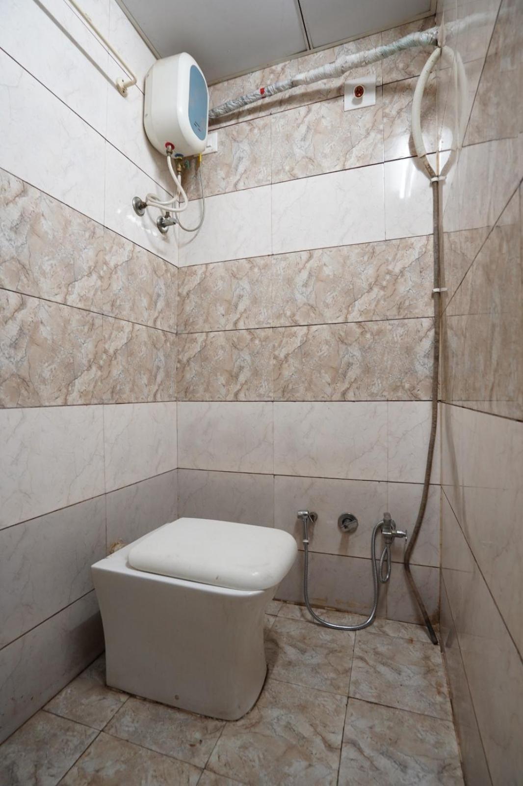 Hotel Sai Inn, Ahmedabad Airport Zewnętrze zdjęcie