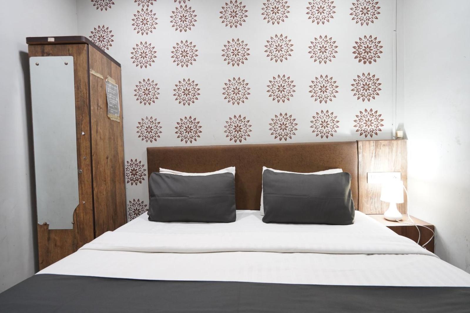 Hotel Sai Inn, Ahmedabad Airport Zewnętrze zdjęcie